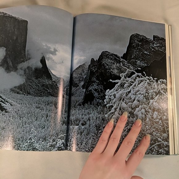 National Geographic Images of the World & Photographer's Field Guide 2 Books - Picture 14 of 16